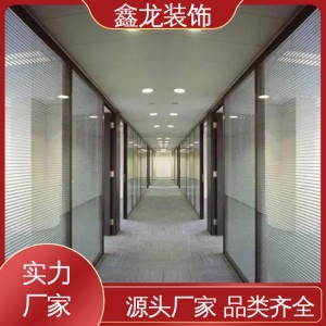 坚固耐用 性能良好 玻璃防火门 加装密封条保温好 鑫龙装饰